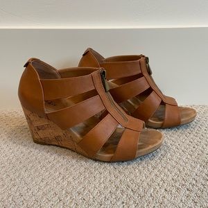 Style & Co Wedge Sandal - size 8